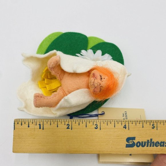 Vintage Annalee Baby Laying in Lilly Pad 1991 Orange Hair Spring Nymph - Picture 10 of 12